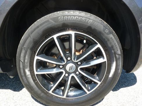 Used 2018 Dodge Journey SE w/ Connectivity Group FWD image 25
