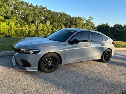 Used 2024 Honda Civic Sport image 2