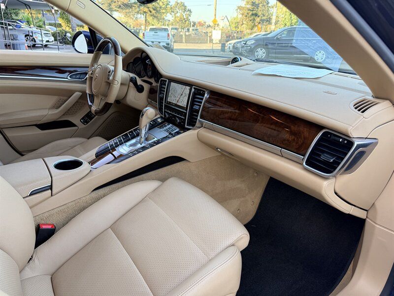 Used 2013 Porsche Panamera S RWD image 29
