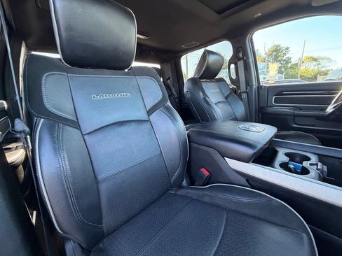 Used 2019 RAM 2500 Laramie w/ Night Edition AWD/4WD image 39