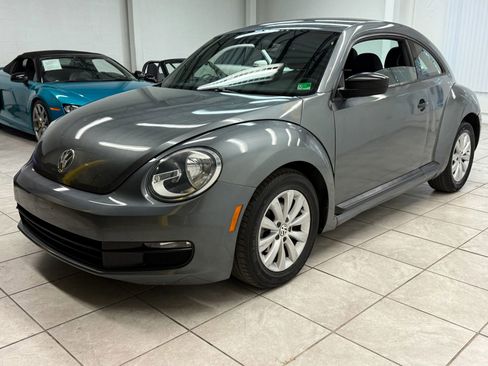 Used 2013 Volkswagen Beetle 2.5 image 3