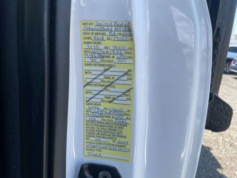 Used 2020 Ford F550 4x4 Regular Cab Super Duty w/ Power Equipment Group image 29