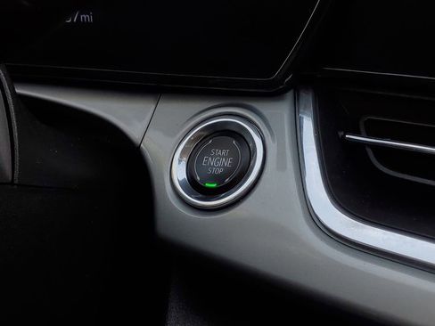 Used 2024 Chevrolet Trax LT image 17