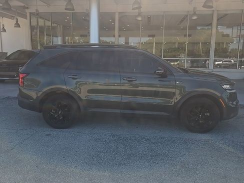 Certified 2023 Kia Sorento S w/ Panoramic Sunroof Package image 1