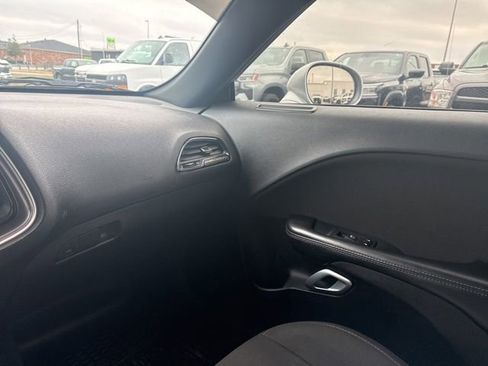 Used 2021 Dodge Challenger R/T image 21