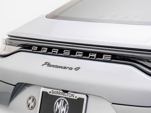 Certified 2022 Porsche Panamera 4 Platinum Edition image 35