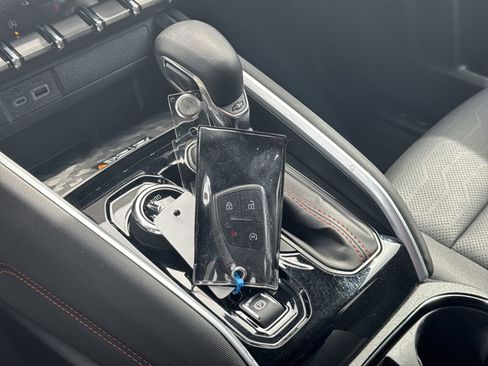 Used 2023 Chevrolet Colorado Z71 w/ Z71 Convenience Package 2 image 35