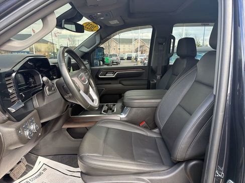 Used 2025 GMC Sierra 2500 SLT AWD/4WD image 2