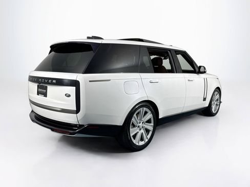 Used 2022 Land Rover Range Rover Long Wheelbase SE AWD/4WD image 2