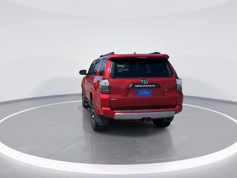 Used 2022 Toyota 4Runner TRD Off-Road Premium w/ Moonroof Package AWD/4WD image 5
