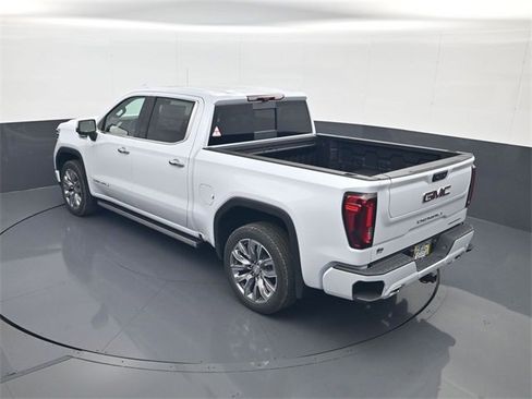 Used 2026 GMC Sierra 1500 Denali image 19