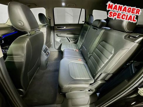 Used 2024 Volkswagen Atlas SEL image 23
