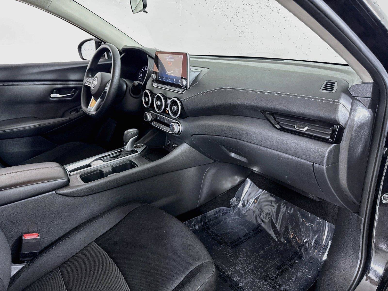 Used 2025 Nissan Sentra SV FWD image 26