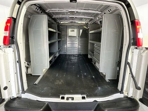 Used 2022 Chevrolet Express 2500 w/ Driver Convenience Package RWD image 21