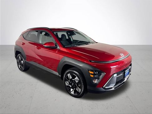 Used 2025 Hyundai Kona SEL AWD/4WD image 4