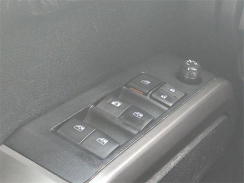 Used 2022 Toyota Tacoma SR5 image 22
