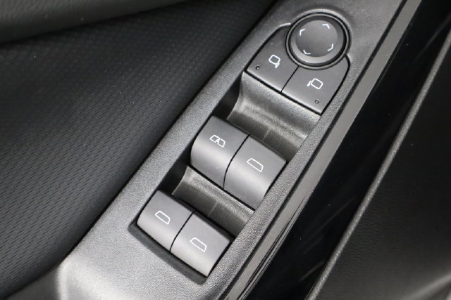Used 2025 Chevrolet Equinox LT FWD image 20