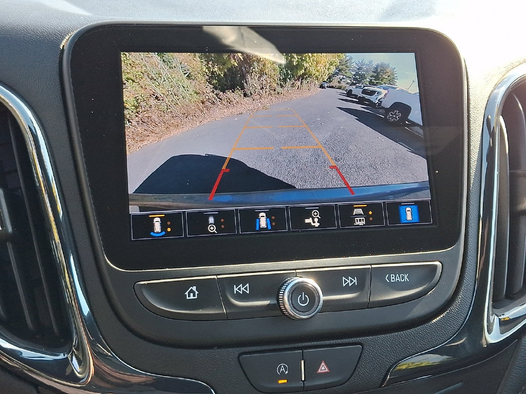 Certified 2023 Chevrolet Equinox RS AWD/4WD image 17