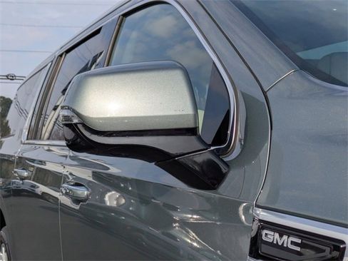 Used 2023 GMC Yukon XL Denali image 14