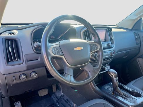 Used 2022 Chevrolet Colorado Z71 image 9