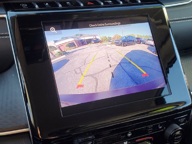 Used 2023 Jeep Grand Cherokee L Laredo w/ Luxury Tech Group I AWD/4WD image 14