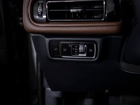 Used 2025 Lincoln Aviator Reserve w/ Equipment Group 201A image 35