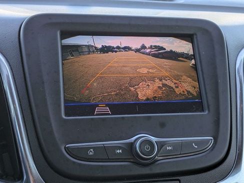 Used 2021 Chevrolet Equinox LT w/ Driver Convenience Package FWD image 18