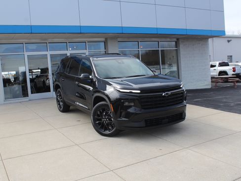 New 2026 Chevrolet Traverse LT image 2