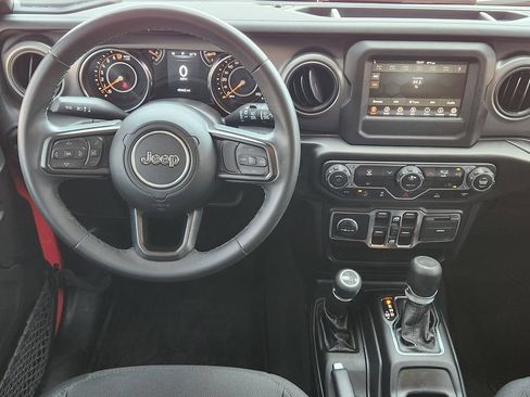 Used 2022 Jeep Wrangler Unlimited Sport AWD/4WD image 26