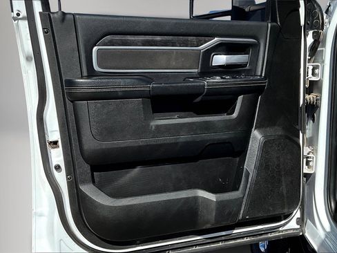 Used 2024 RAM 2500 Big Horn image 21
