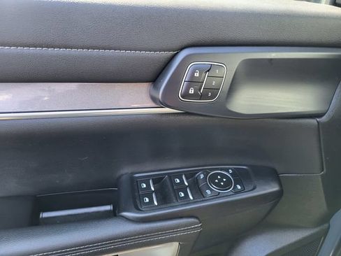 Used 2024 Ford Ranger Lariat w/ FX4 Off-Road Package AWD/4WD image 11