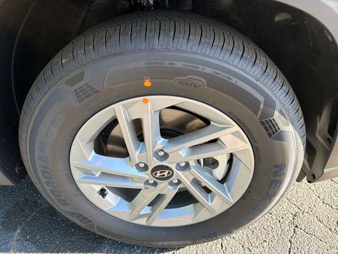 New 2026 Hyundai Tucson SE image 12