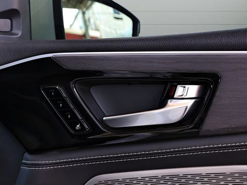 Used 2023 Acura MDX SH-AWD w/ Advance Package image 50