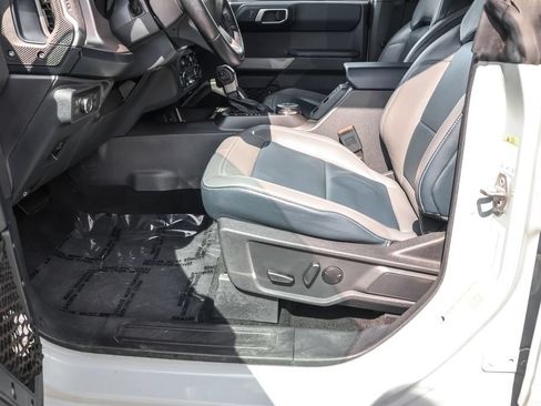 Used 2022 Ford Bronco Outer Banks AWD/4WD image 18