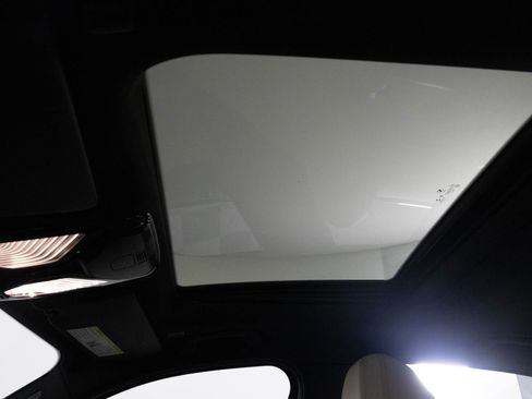 Used 2023 BMW 330i xDrive Sedan w/ Driving Assistance Package image 32