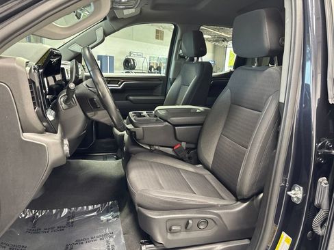 Used 2023 Chevrolet Silverado 1500 LT AWD/4WD image 9