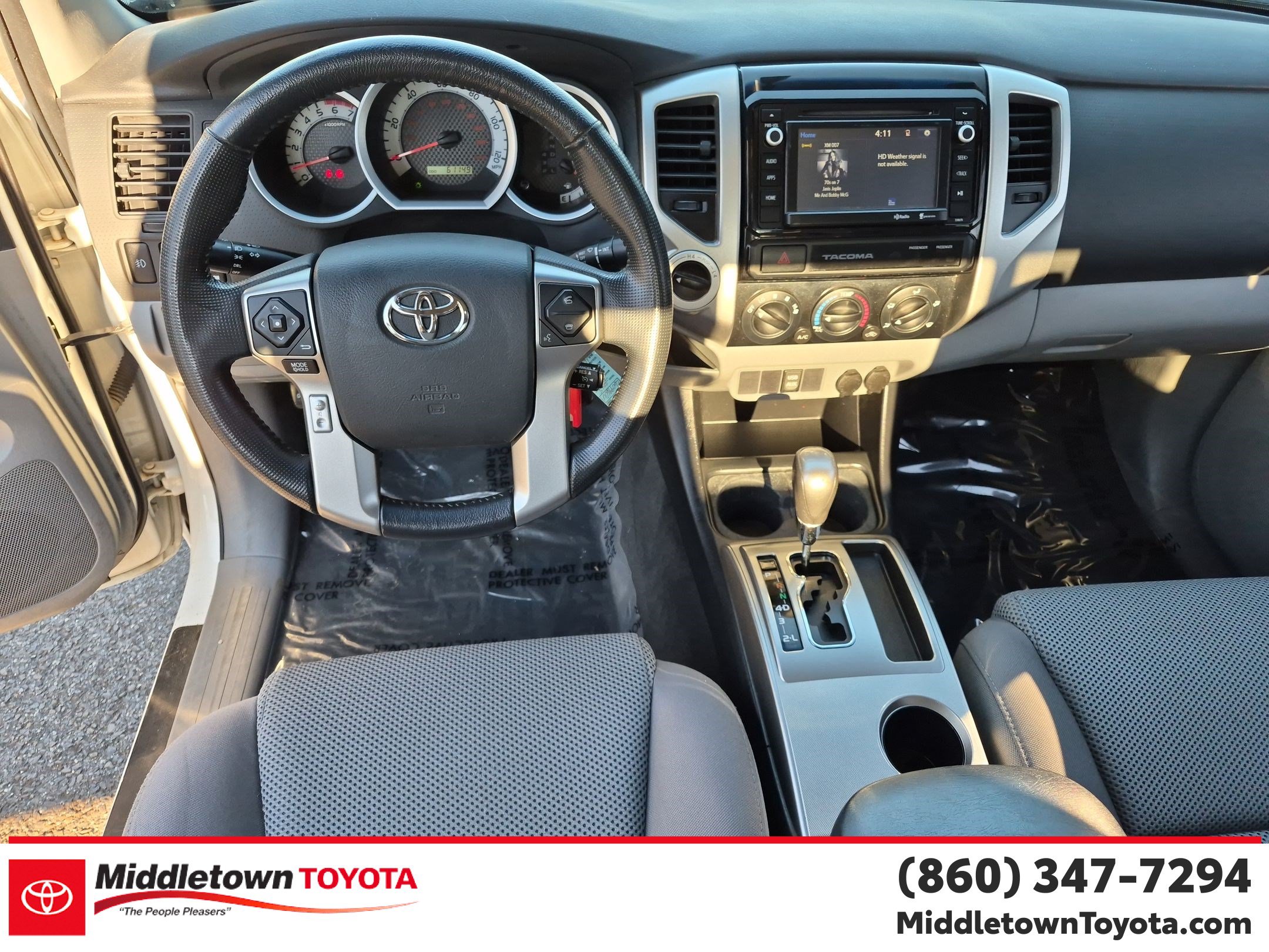 Used 2015 Toyota Tacoma 4x4 Access Cab V6 w/ TRD Sport Package image 28