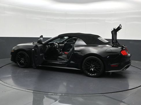 Used 2020 Ford Mustang Premium RWD image 29