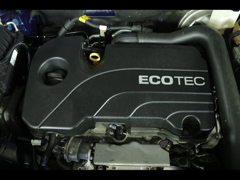 Used 2020 Chevrolet Equinox LT w/ Driver Convenience Package image 19