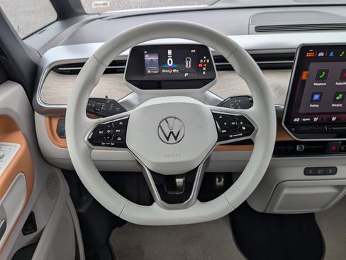 Used 2025 Volkswagen ID. Buzz 1st Edition AWD/4WD image 24
