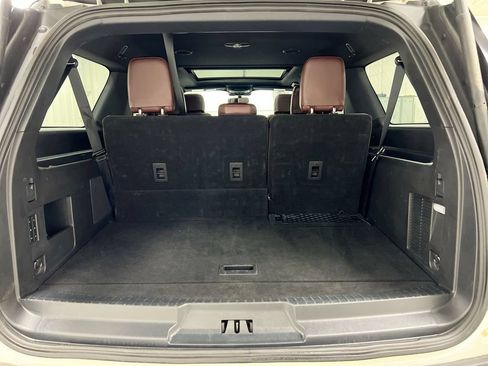 Used 2022 Ford Expedition Max Limited AWD/4WD image 26