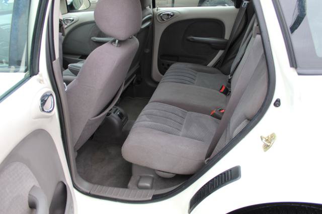 Used 2005 Chrysler PT Cruiser Touring FWD image 13