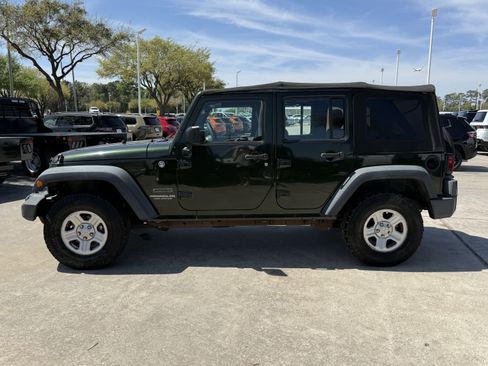Used 2010 Jeep Wrangler Unlimited Sport w/ Trailer Tow Group image 8