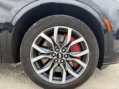 Certified 2024 Cadillac XT6 Sport w/ LPO, Floor Liner Package image 17