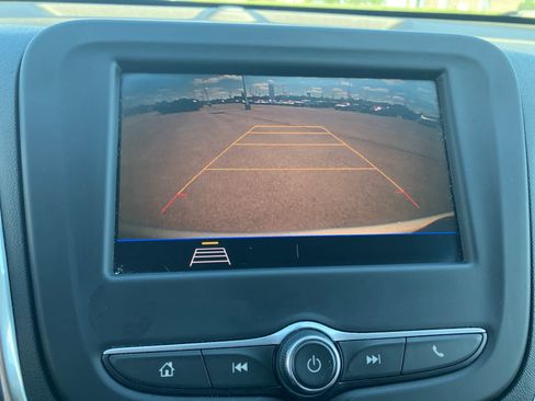 Used 2021 Chevrolet Equinox LT AWD/4WD image 21