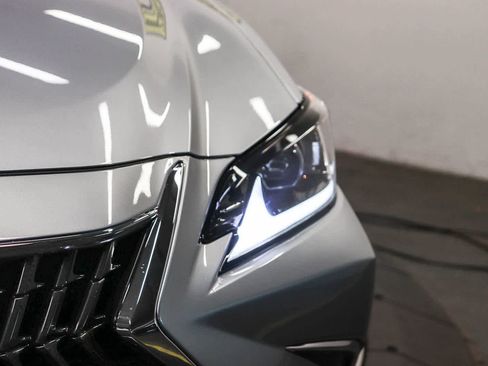 Used 2025 Lexus ES 350 w/ Premium Package FWD image 7