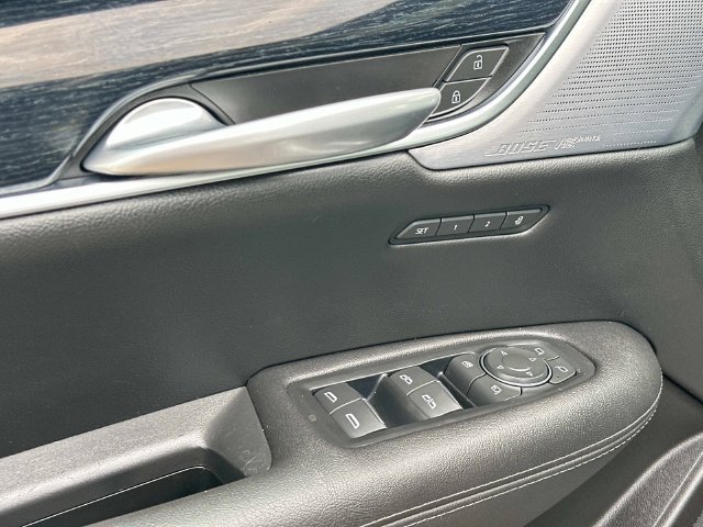 Certified 2025 Cadillac XT5 Premium Luxury w/ LPO, Floor Liner Package AWD/4WD image 19