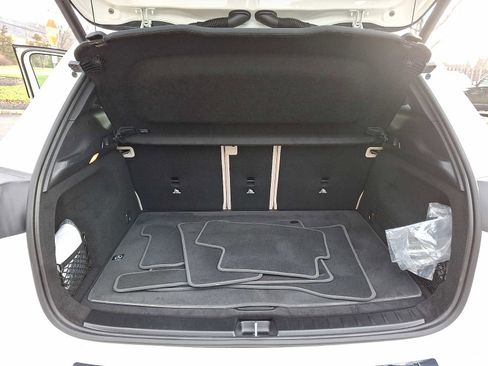 Used 2025 Mercedes-Benz GLA 250 4MATIC image 26