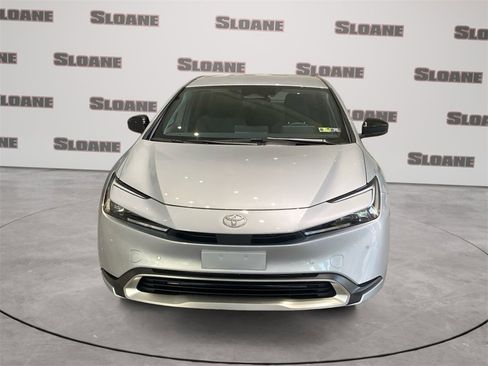 New 2026 Toyota Prius Plug-In Hybrid image 8