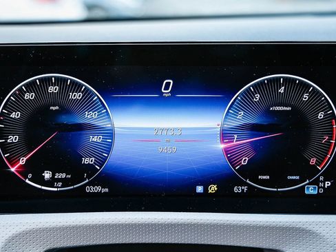 Certified 2025 Mercedes-Benz CLA 250 image 6